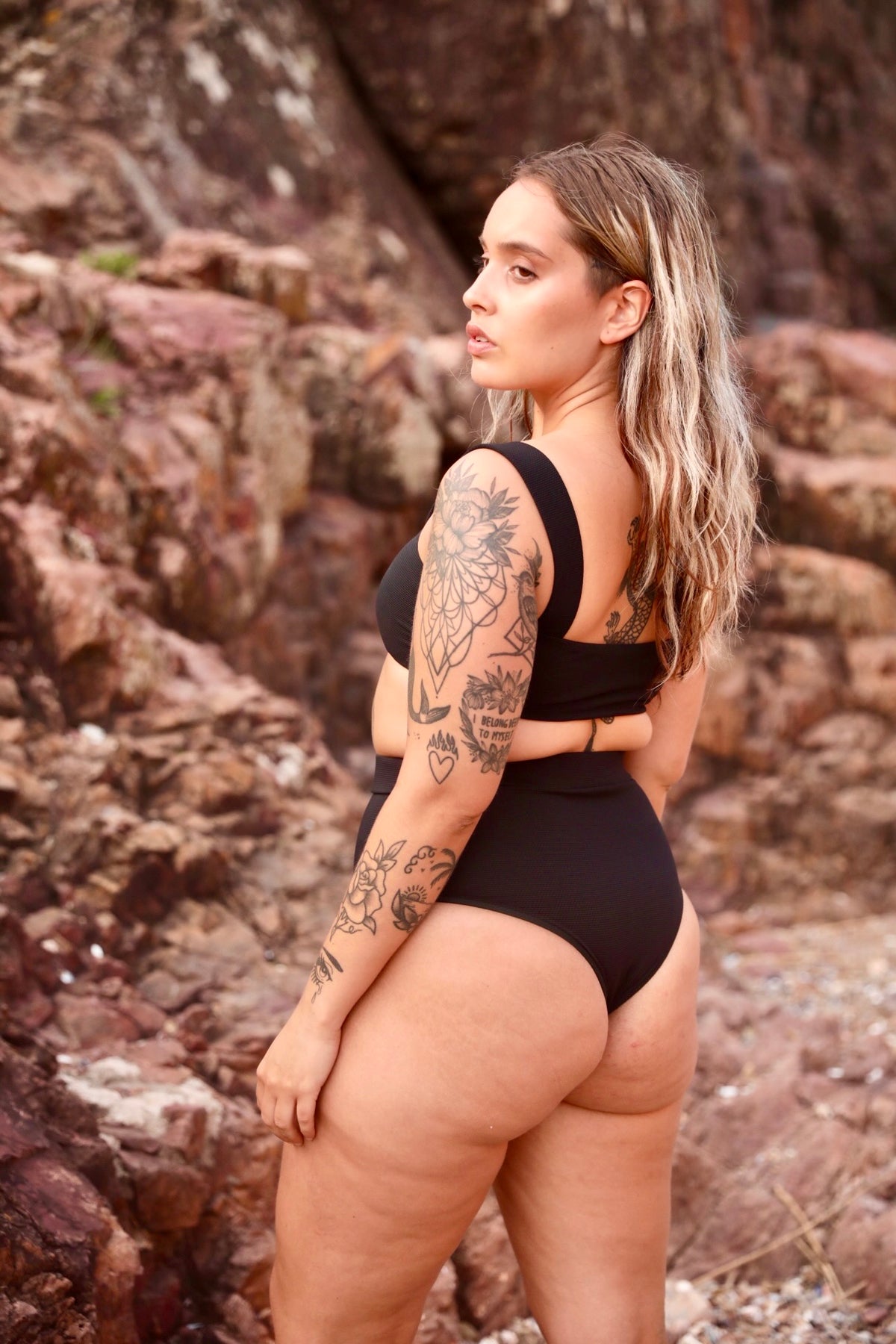 Bikini Pía Negra Cinto